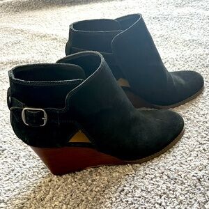 Lucky Brand black wedge booties